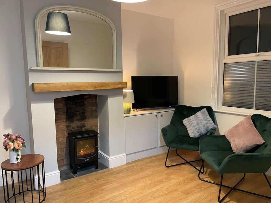 May Cottage In Stratford Upon Avon Экстерьер фото